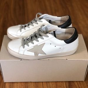 Golden Goose Superstar size 35
